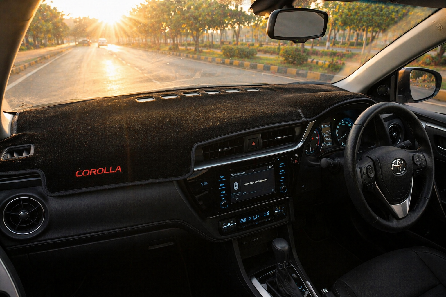 Premium Dashboard Mat for Toyota Corolla 2015–2021 – Anti-Slip Velvet Dashboard Cover, Heat Protection & Anti-Glare